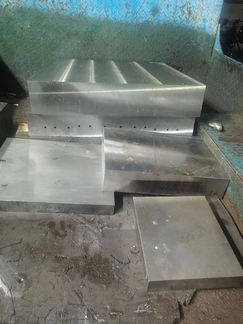 模具钢深孔钻与飞模锤模房设备的技术应用